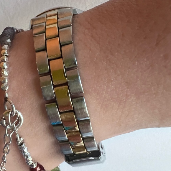 Vintage Timex Two-Tone Classic Watch, Excellent condition. - Picture 2 of 5